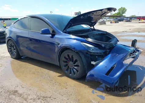 2022 Tesla Model Y Performance Dual Motor All-Wheel Drive z USA, uszkodzony, nr VIN 7SAYGDEFXNF506319